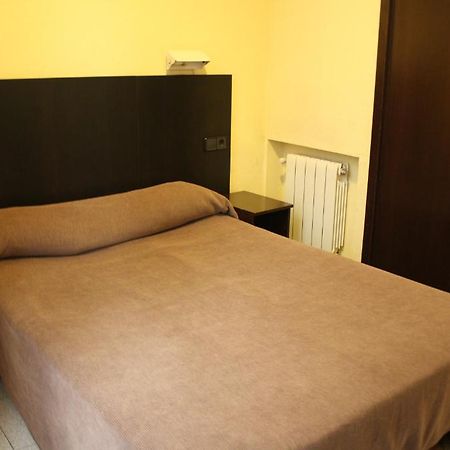 Hostal Baires Barcelona Buitenkant foto