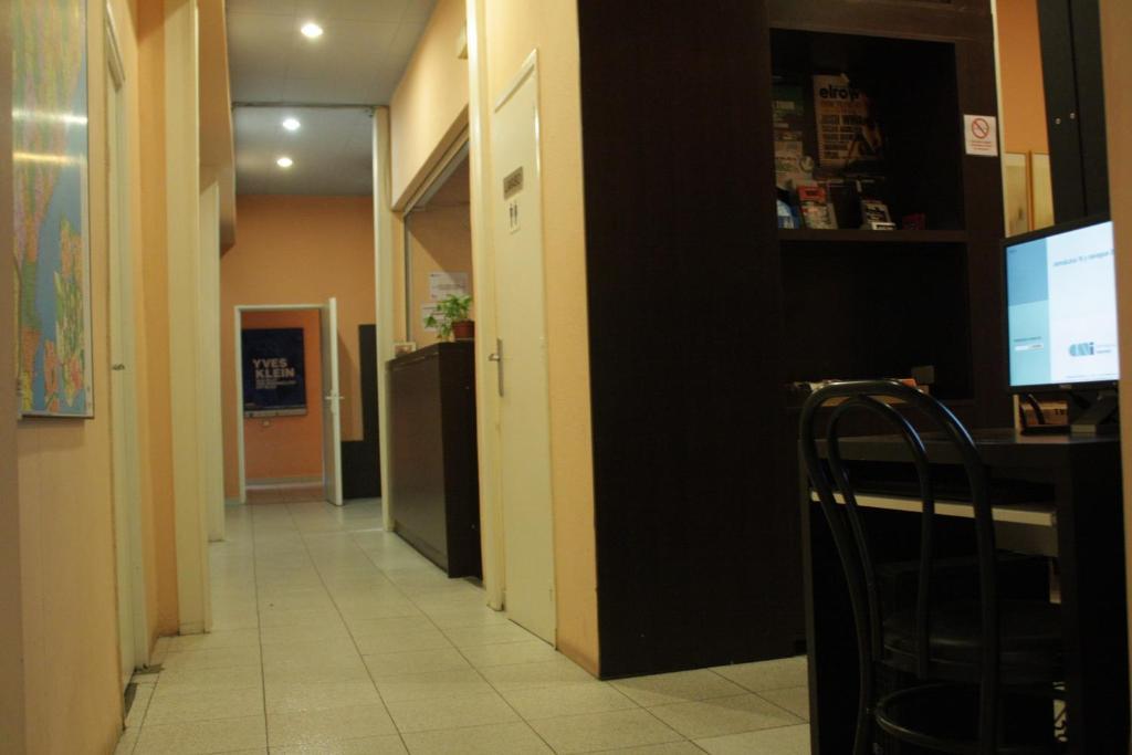 Hostal Baires Barcelona Buitenkant foto