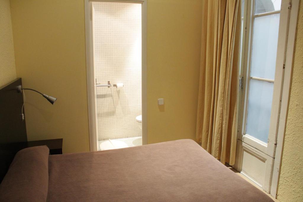 Hostal Baires Barcelona Kamer foto